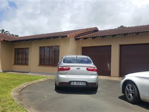 4 Bed Townhouse in Shelly Beach