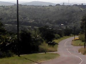 933 m² Land available in Brindhaven