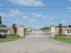 1399 m² Land available in Glen Stewart