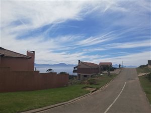 791 m² Land available in De Bakke