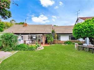 5 Bed House in Parktown North