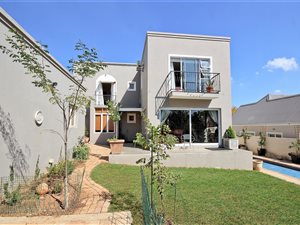 4 Bed House in Paradyskloof