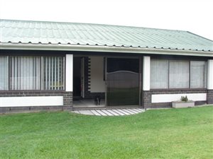 3 Bed House in Park Rynie