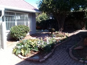 4 Bed House in Ontdekkers Park