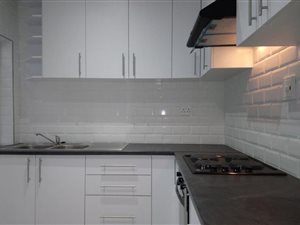 2 Bed Apartment in Summerstrand