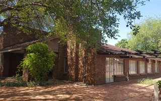 9 Bedroom House in Lephalale (Ellisras)