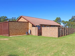 2 Bed Garden Cottage in Rispark