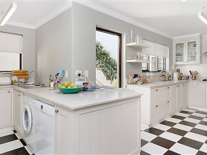 4 Bed Townhouse in Melrose North