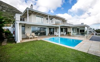 5 Bedroom House in Noordhoek