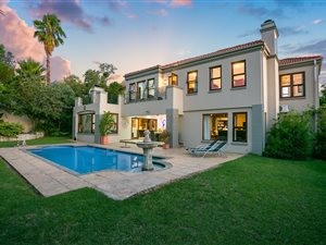 4 Bedroom House in Dainfern Golf Estate