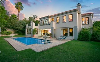 4 Bedroom House in Dainfern Golf Estate