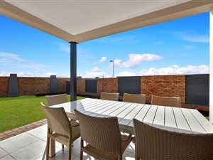 3 Bed House in Rooihuiskraal North
