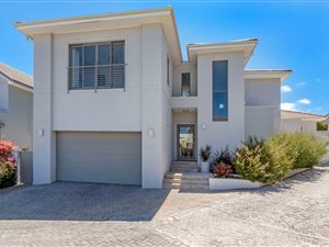 4 Bed House in Steynsrust