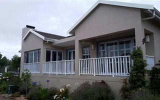2 Bedroom House in Bowtie