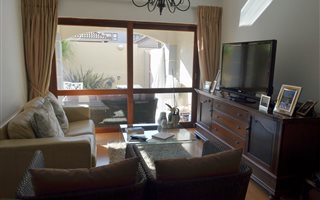 1 Bedroom Apartment in Melrose Estate