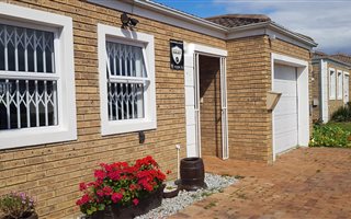 2 Bedroom House in Uitzicht