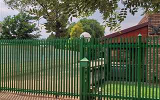 2 Bedroom Garden Cottage in Pretoria North