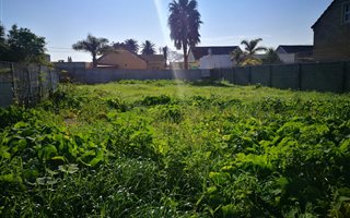 511 m² Land available in Wetton