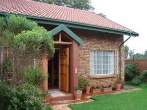 3 Bed Simplex in Clubview