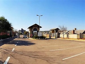 1250 m² Land available in Rietvlei Ridge Country Estate