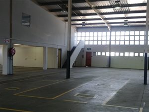 1111 m² Industrial space in Springfield Park