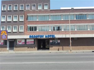 1725 m² Commercial space in Geduld