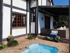 3 Bed Flat in Assagay