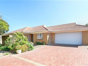 3 Bed Townhouse in Sonstraal East