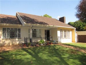 4 Bed House in Sydenham