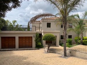 4 Bedroom House in Dainfern Valley
