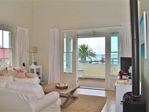 2 Bed Duplex in Kalk Bay