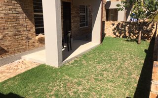 2 Bedroom Apartment in Ruimsig