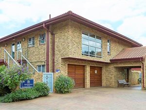2 Bed House in Highveld