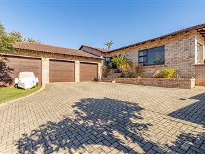4 Bed House in Summerstrand