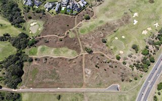 2362 m² Land available in Cotswold Downs Estate