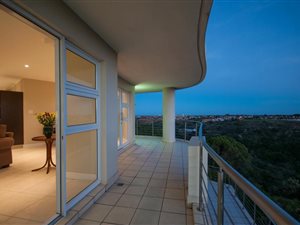 3 Bed Apartment in St Georges Park