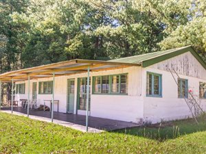 4.2 ha Smallholding in Underberg