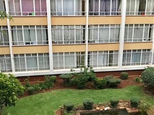 1 Bed Apartment in Parktown