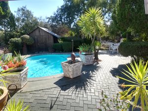 6 Bedroom House in Swartruggens