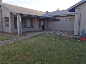 170 m² Office Space in Kuruman