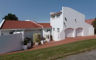 3 Bedroom House in Kleinemonde