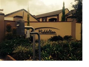 2 Bed Apartment in Mooikloof Ridge