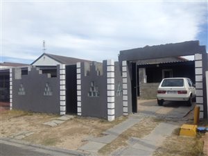 3 Bed House in Mitchells Plain