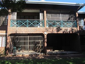 2 Bed Apartment in Scottburgh Central