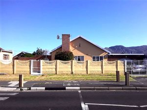 3 Bed House in Retreat