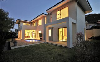 4 Bedroom House in Stonehurst Mountain Estate