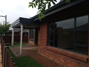 3 Bed House in Olympus