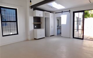 2 Bedroom House in Woodstock