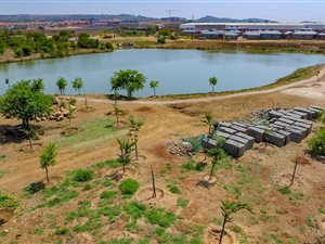 1027 m² Land available in Six Fountains Estate