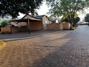 2 Bed Townhouse in Wilgeheuwel